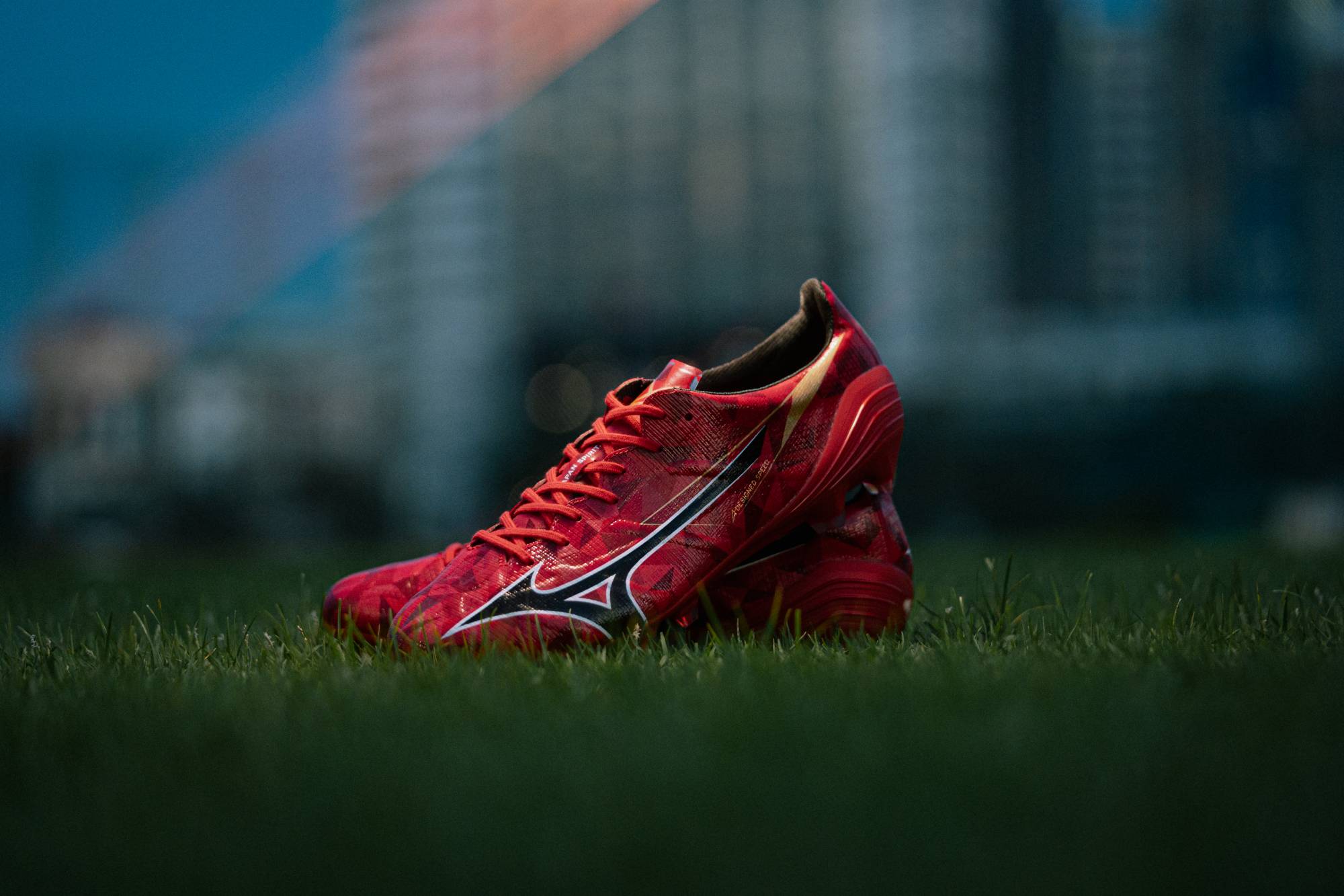 MIZUNO ALPHA II JAPAN - 40TH RED/BLACK/GOLD